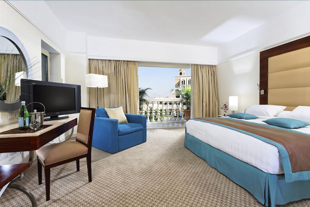 Helnan Dreamland Hotel 6th of October City Exteriör bild A room at the Hilton Athens