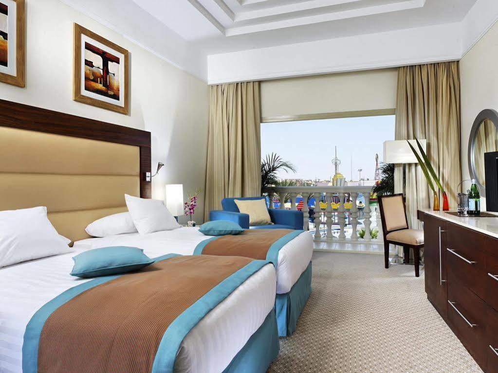 Helnan Dreamland Hotel 6th of October City Exteriör bild A room at the Hilton Sharm El Sheikh